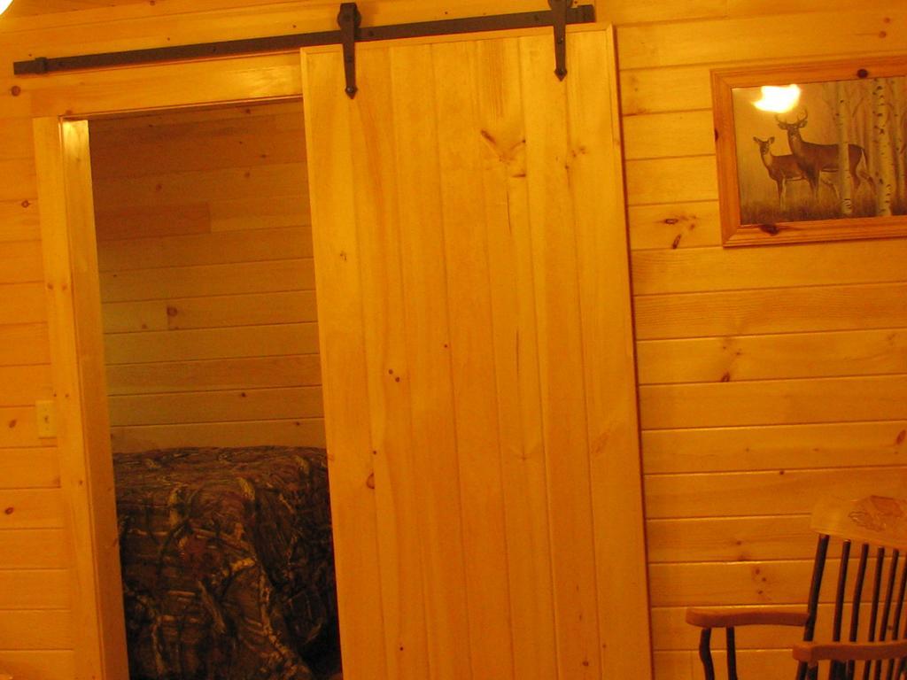 Pine Knoll Hotel Lakeside Lodge & Cabin Old Forge Habitación foto