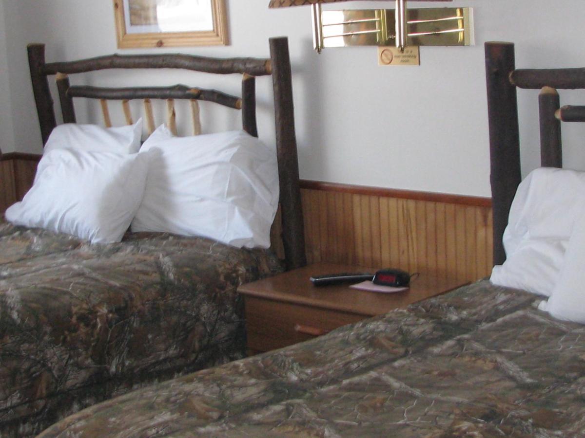Pine Knoll Hotel Lakeside Lodge & Cabin Old Forge Habitación foto